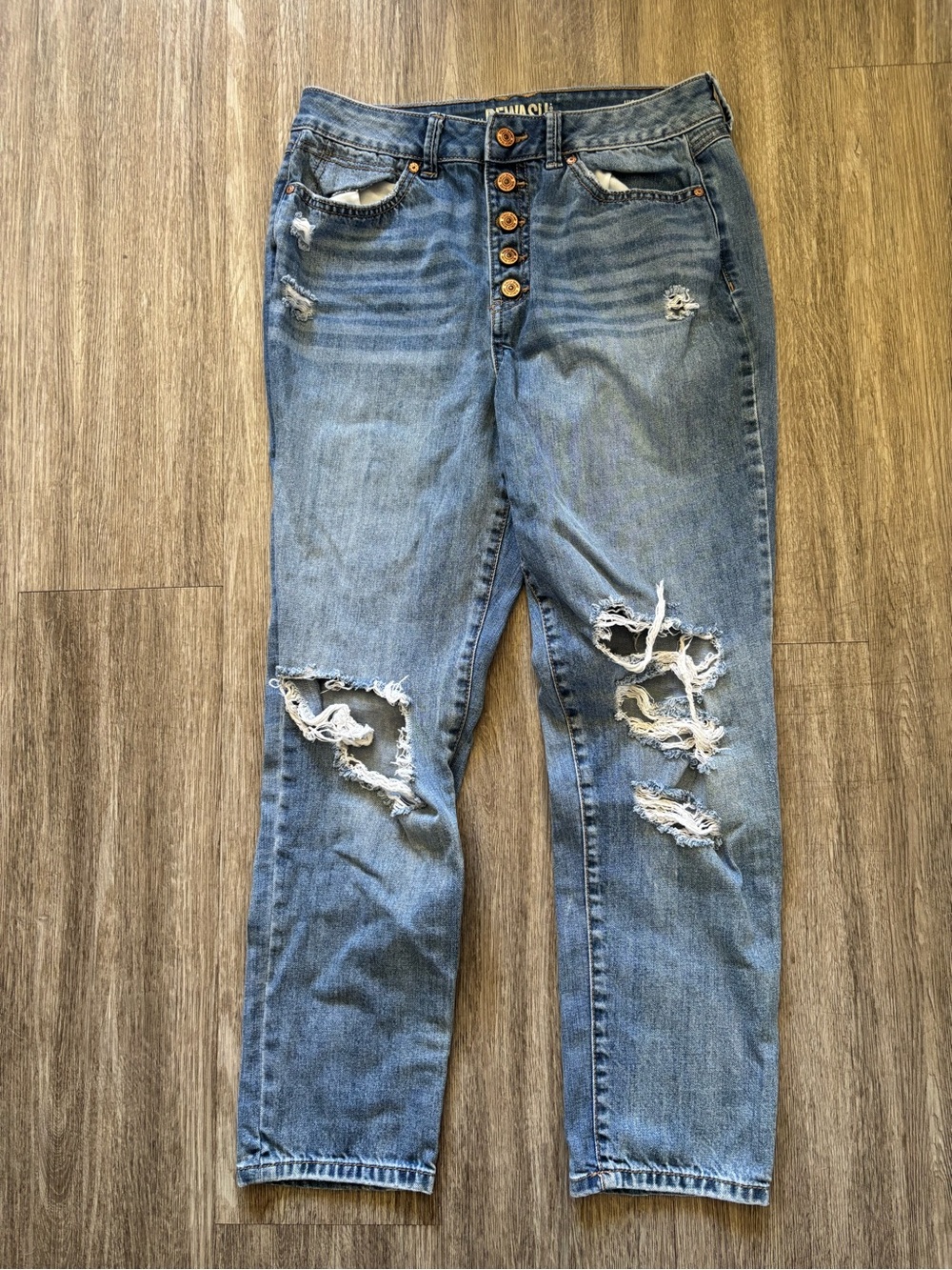 Rewash Distressed Boyfriend Jeans — Light Blue Denim